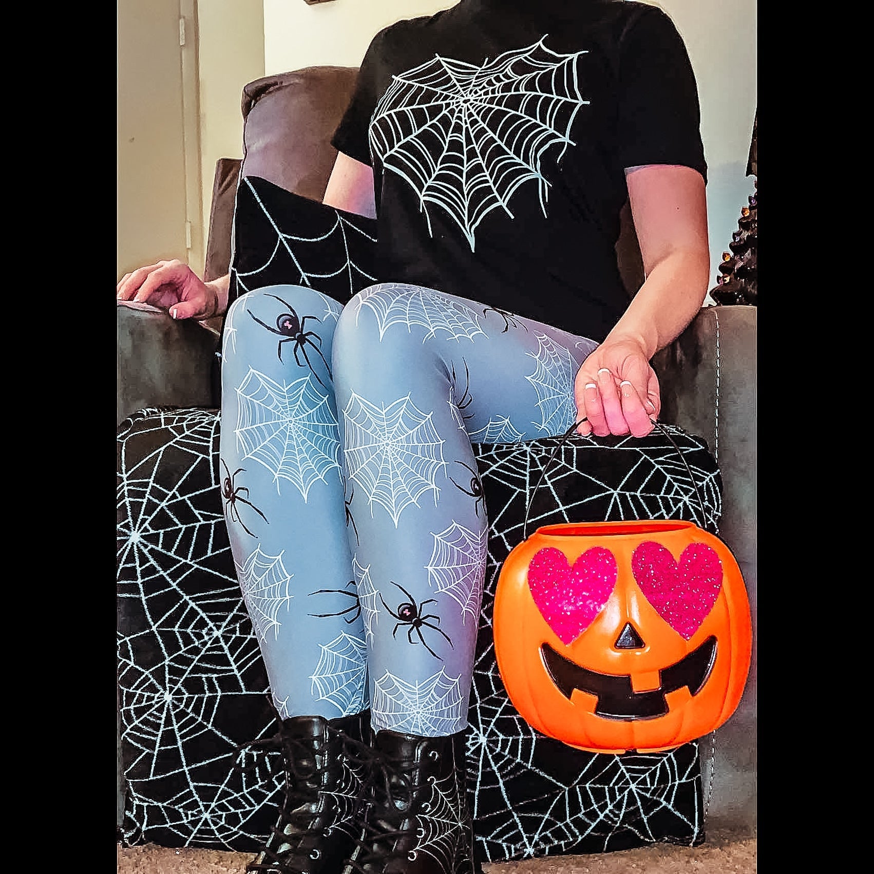 Heart Spider Web Tee - Unisex Shirt