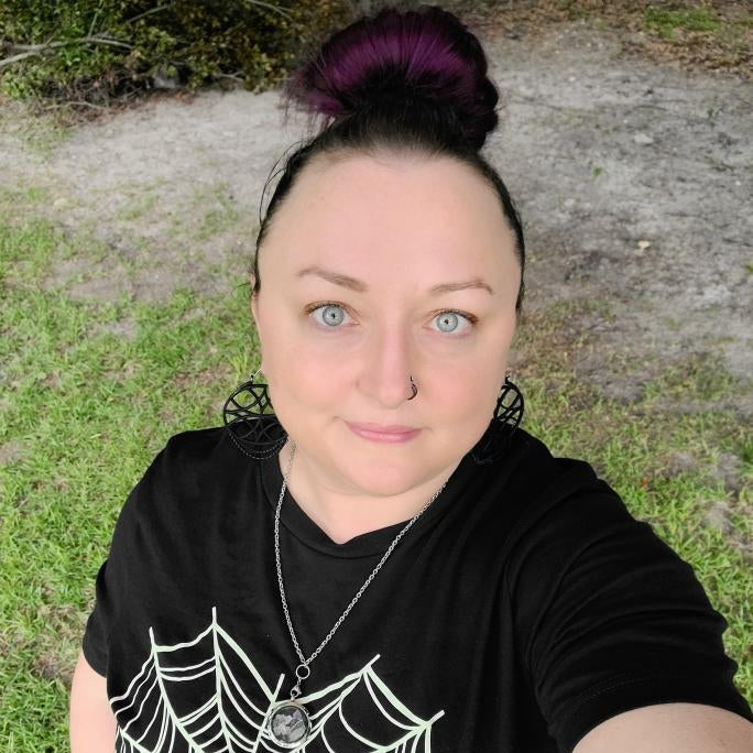 Heart Spider Web Tee - Unisex Shirt